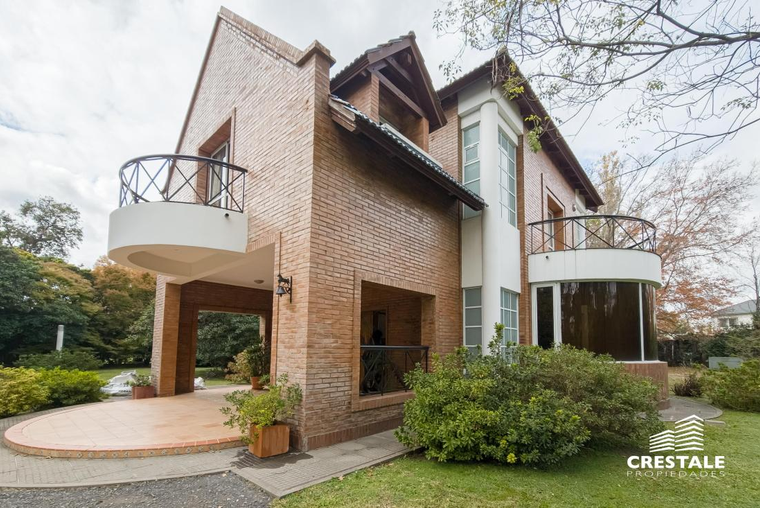 Casa en venta, Country Carlos Pellegrini
