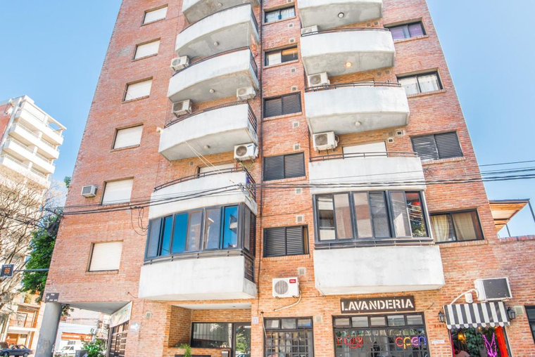 Departamento en venta, RIOJA 3100