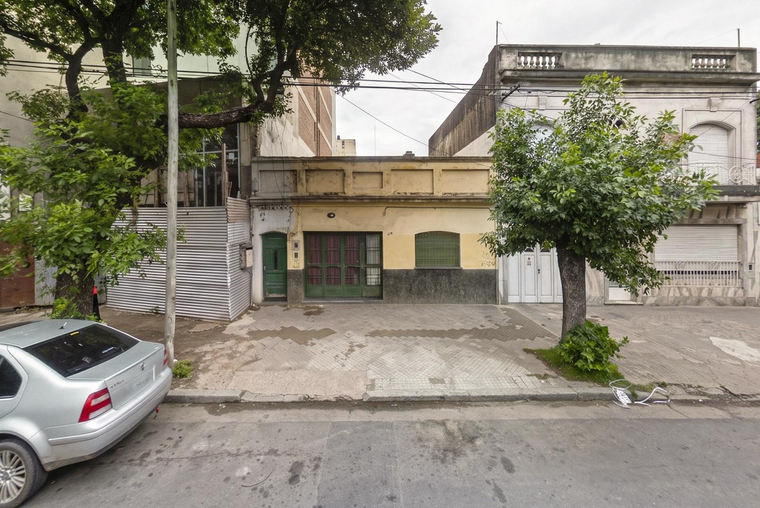 Terreno de 412m² con mucho fondo en una zona de auge constructivo