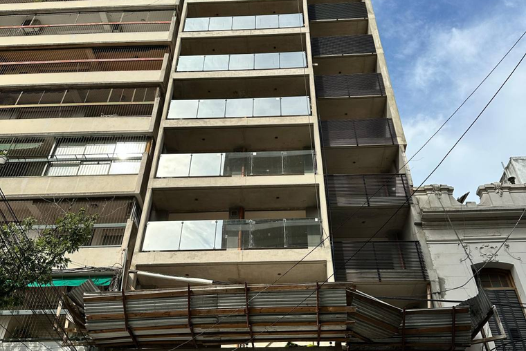 Departamento en venta, Moreno y Mendoza