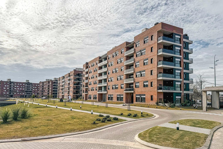 Departamento de 2 dormitorios más cochera en Los Pasos Fisherton