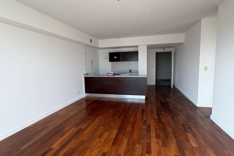 Departamento de un dormitorio con cochera en torre exclusiva de Puerto Norte.