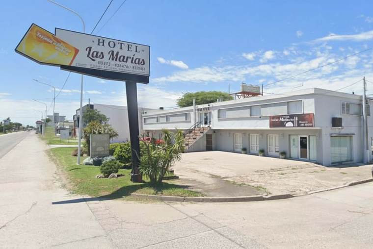 Inversión Premium en Marcos Juárez. Edificio en Block con Triple Frente.