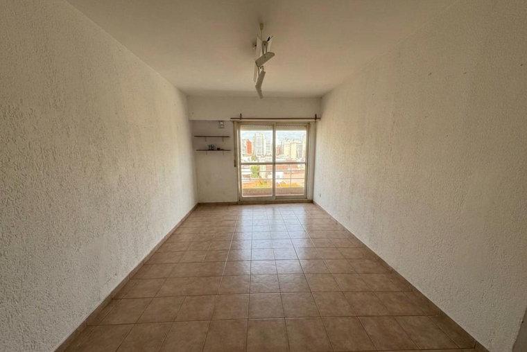 DEPARTAMENTO DE UN DORMITORIO VENTA BALCON AMPLIO CENTRO ROSARIO