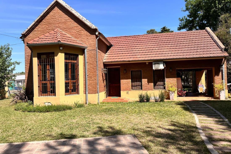 Casa en venta, Dorrego 800 - Funes
