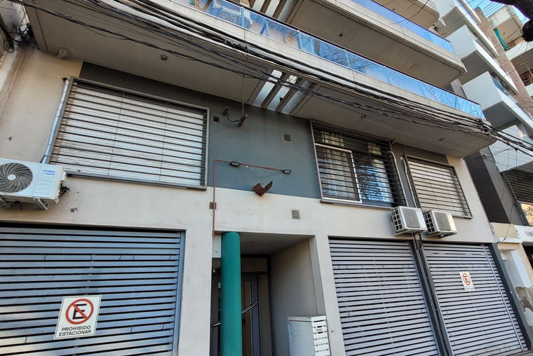 BONINO (341-5554767) - ALQUILER DEPTO 1 DORMITORIO. COCHERA. EXTERNO. BALCON. AYACUCHO 1900