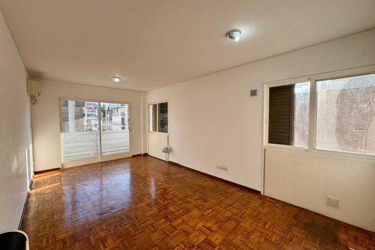 Departamento en venta, 3 de Febrero y Necochea