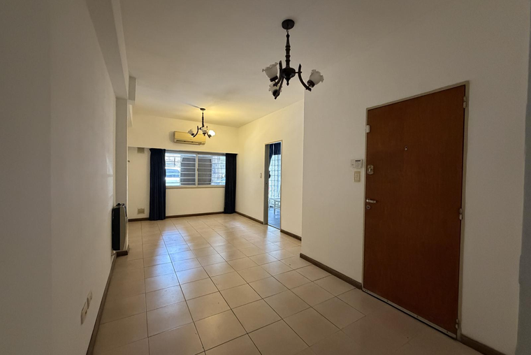 VENTA- Balcarce / San Lorenzo - 3 dorm c/ coch