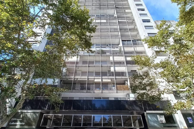 Bv. Oroño 1400. Edificio Plus Ultra Oroño. Amenities. Suite. Gran living comedor. Seguridad,