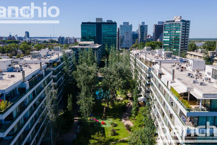 CONDOMINIOS DEL ALTO 2. Espectacular. PB. 140 m2. 2 patios balcón. Cocina independiente. Amenities.