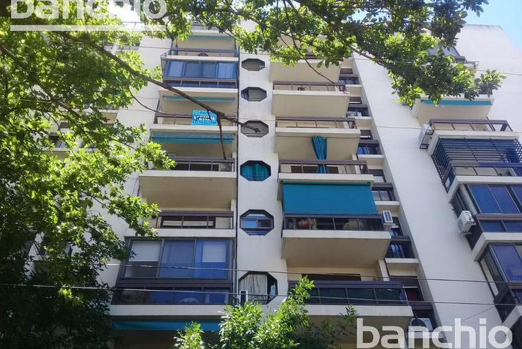 Alem 1300 - 2º Piso. Balcón. Externo. Living comedor. Cocina y lavadero independientes.
