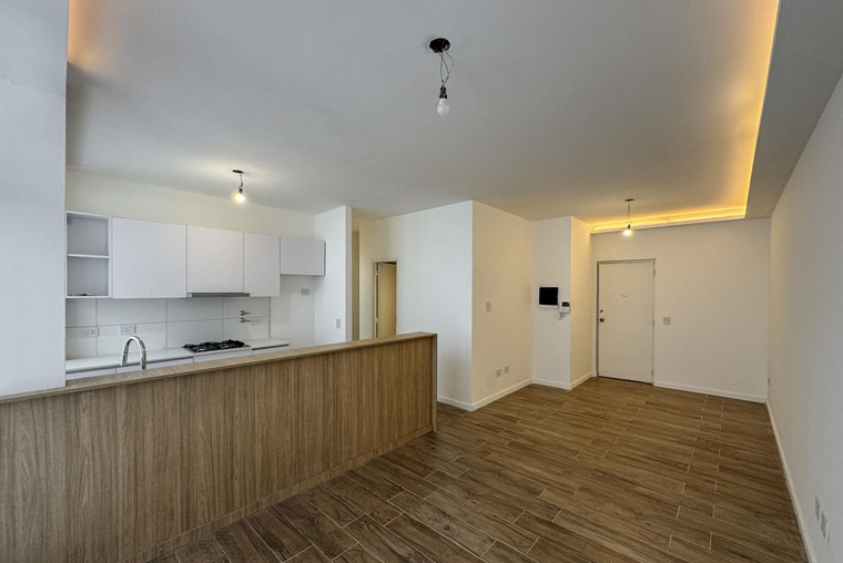 Departamento de 3 dormitorios en PB con jardín y parrillero