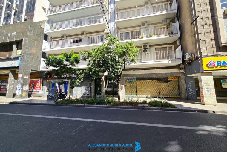 Santa Fe 1247 - Departamento 2 Dormitorios Muy Amplío en Alquiler