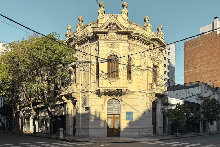 Local comercial importante en esquina