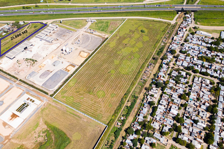 TERRENO DE 21.596M2 VENTA CAMPO PARA FRACCION LOGISTICA O INDUSTRIAL ROSARIO