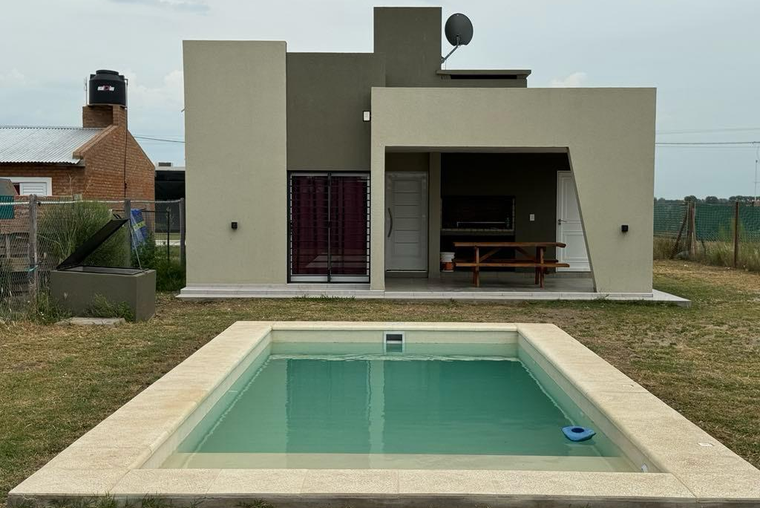 Alquiler semanal casa Roldán