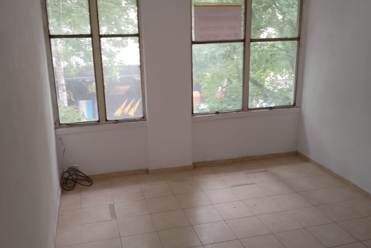 Departamento pasillo cerca de facultades