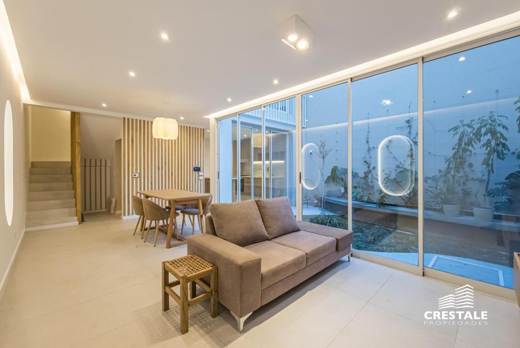 Casa en venta, Balcarce y Zeballos