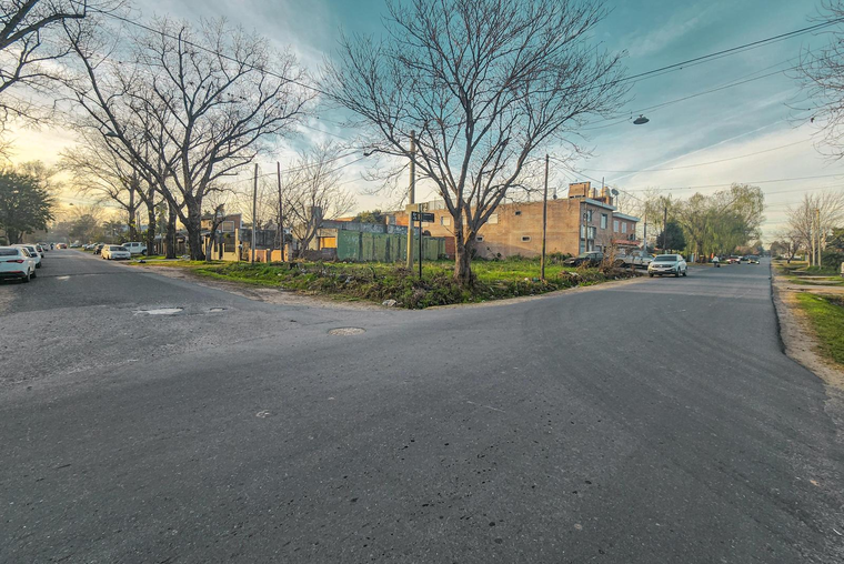 Terreno en esquina frente a Tierra Nueva, Fisherton Residencial