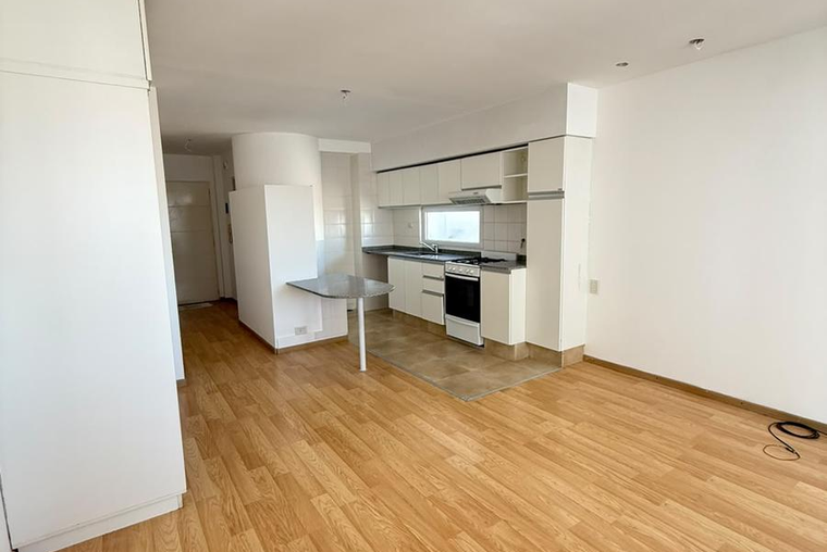 MODERNO MONOAMBIENTE EN ALQUILER EN OV LAGOS 1100. BARRIO LOURDES-ROSARO