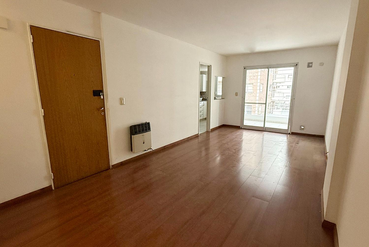 DEPARTAMENTO DE DOS DORMITORIOS VENTA BALCON ATERRAZADO MARTIN ROSARIO 