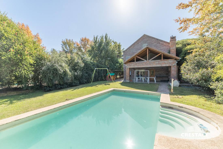 Casa en venta, Country Carlos Pellegrini