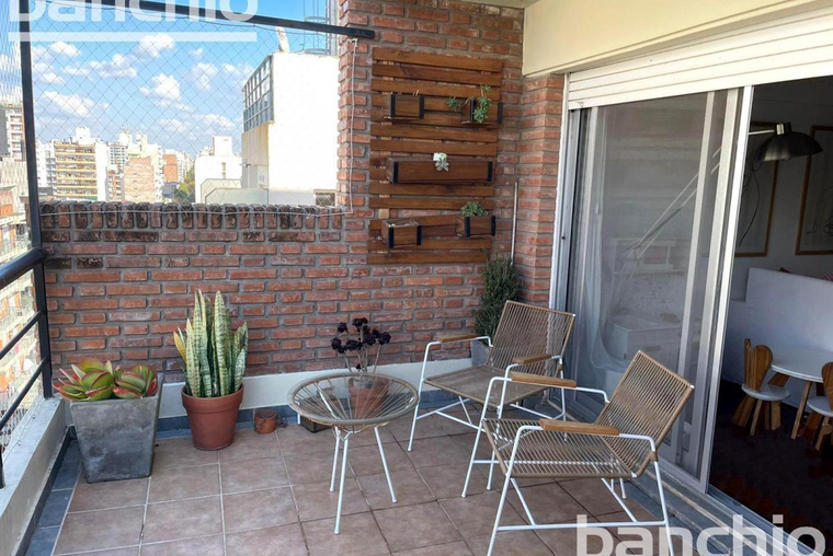 España 24. Dúplex. Suite. 3 baños. Balcón terraza. Cochera. Edificio con pileta/quincho. Frente Río.