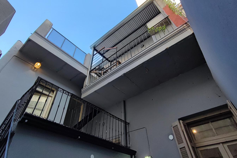 Casa de pasillo en venta Rosario - Quincho y parrillero