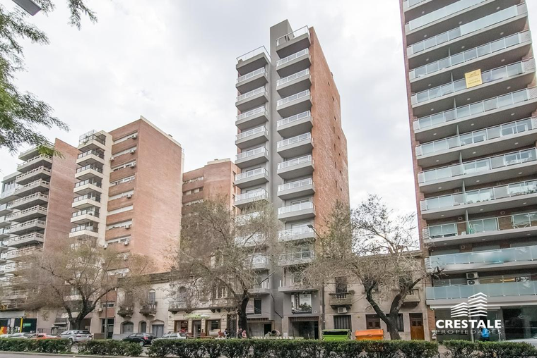 Departamento en venta, Pellegrini 2600