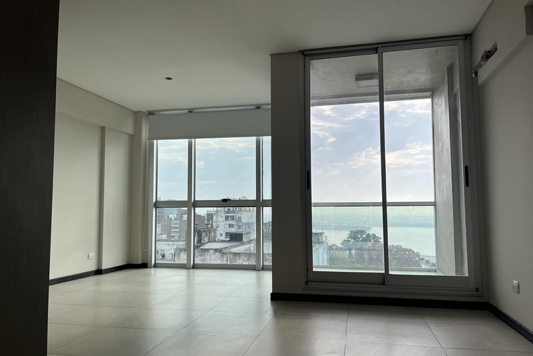 CORDOBA 645. Calidad Fundar. Amplio. Externo. Vista río. Balcón. 2 baños. Cochera.