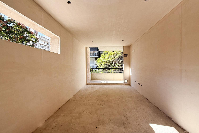 DEPARTAMENTO DE UN DORMITORIO VENTA SOLARIUM Y PARRILLERO MARTIN