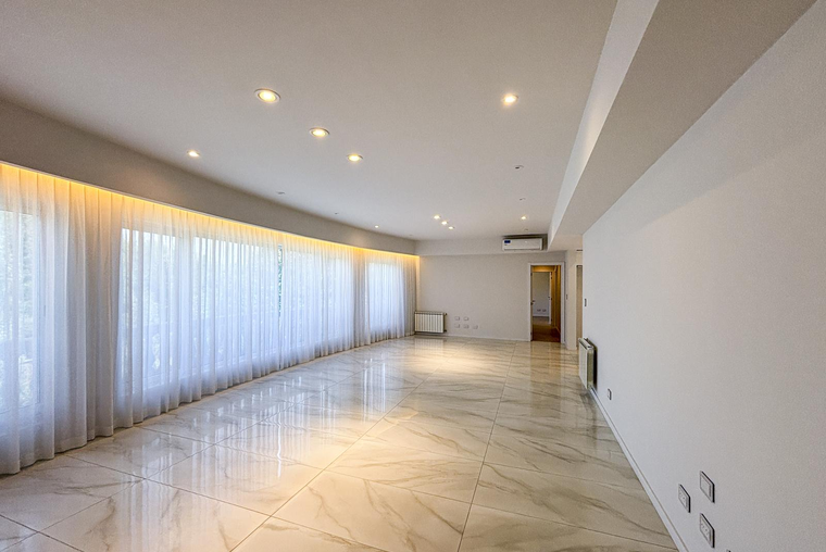 Departamento de 3 dormitorios con vista al río y terraza exclusiva en Alberdi