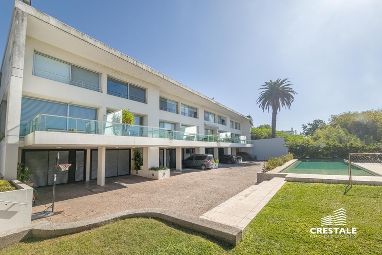 Casa en venta, Av. Colombres 1100
