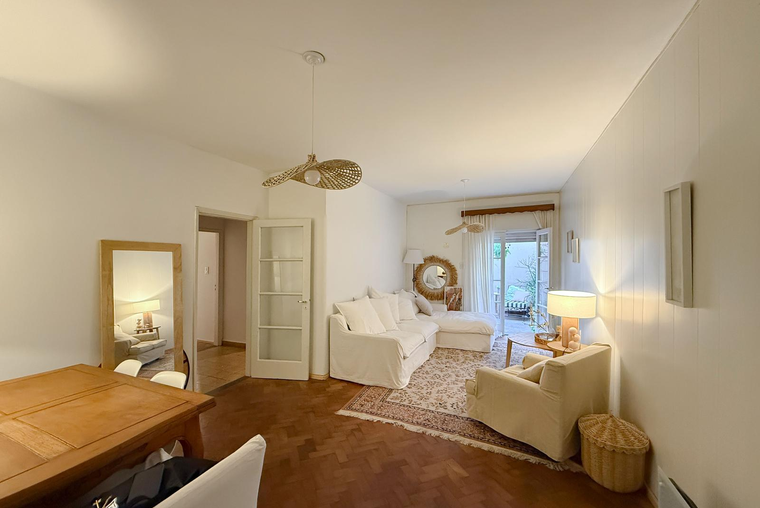 Departamento de 3 dormitorios con 2 patios y parrilla en Lourdes