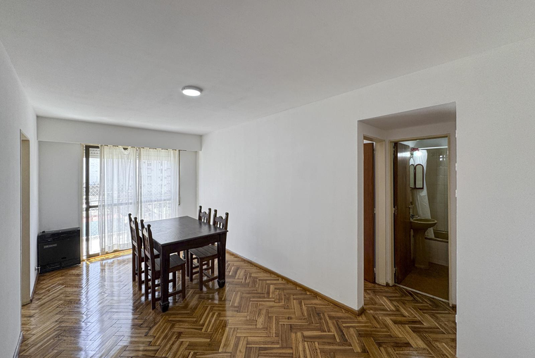 Departamento de 1 dormitorio con cocina separada en el centro de Rosario