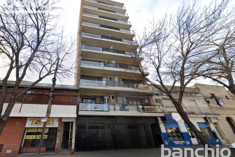 Urquiza 3600 - 8º Piso. Zona Facultades/Terminal. Balcón. Externo. Living. Cocina integrada.