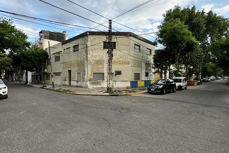 Depósito/laboratorio en Arroyito - zona norte - Rosario  