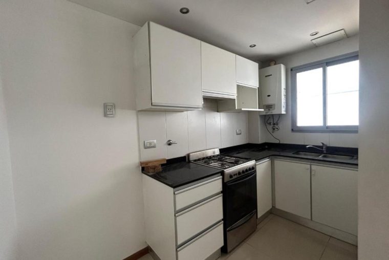 DEPARTAMENTO DE UN DORMITORIO VENTA PATIO Y QUINCHO EXCLUSIVO CENTRO ROSARIO