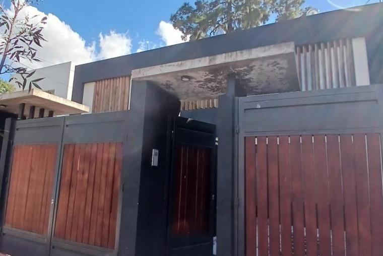 MAZA 3729  - CON COCHERA  -