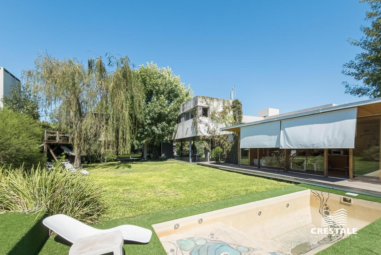 Casa en venta, Funes Hills Miraflores