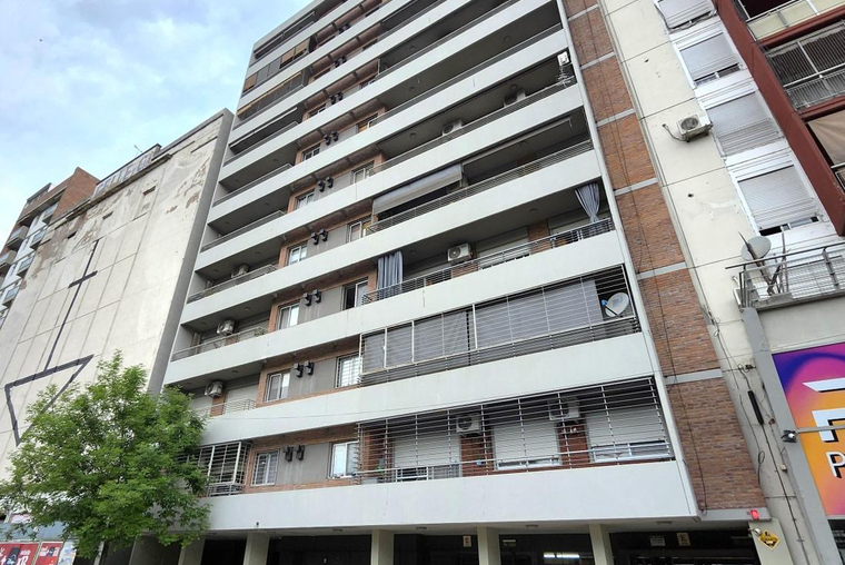 Departamento en venta, Sarmiento 1900