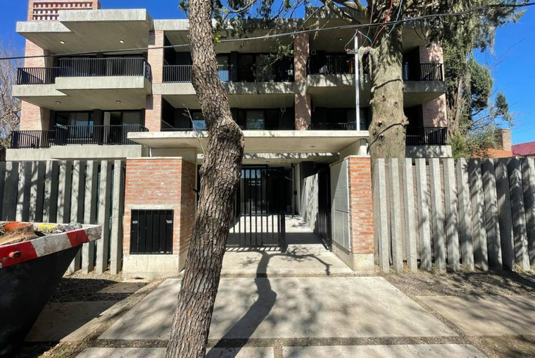 Departamento en venta, Sarmiento 1800