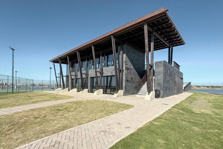 TERRENO DE 680M2 VENTA VISTA AL LAGO BARRO CERRADO FUNES