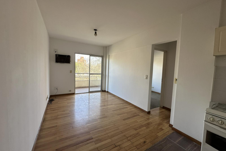 ALQUILER - Bv. Oroño / Santa Fe - 1 dorm