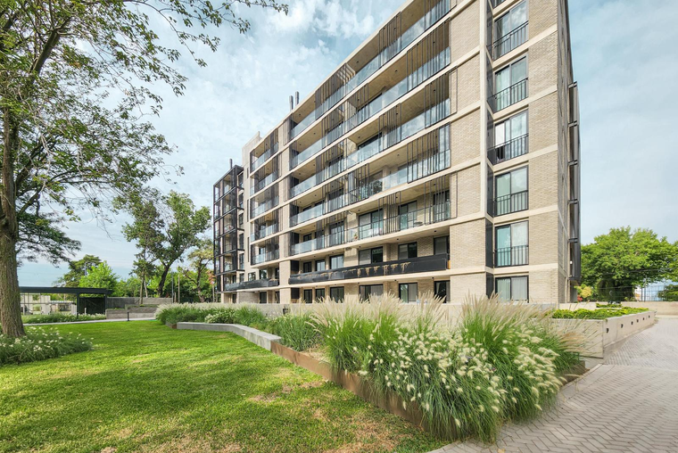 Departamento de 2 dormitorios con cochera y amenities en Paddock