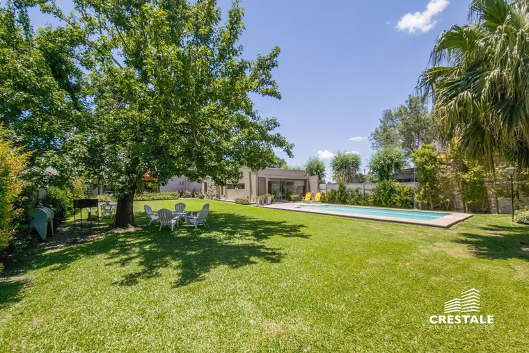 Casa en venta, Pellegrini 100