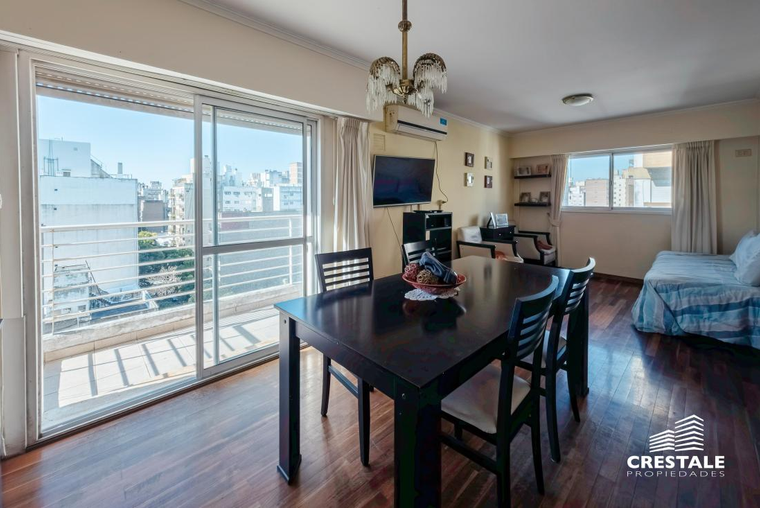 Departamento en venta, Maipú esq. Montevideo
