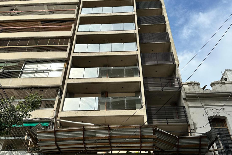 Departamento en venta, Moreno y Mendoza