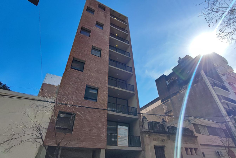 Departamento 2 dormitorios en venta- Rosario Centro - Cochera incluida