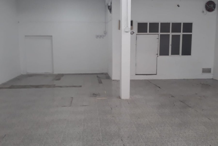 SARMIENTO 2230 - LOCAL COMERCIAL  520 M2. -